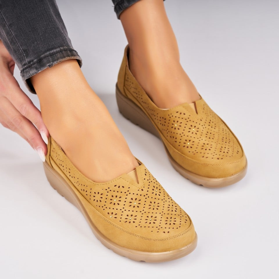 Γυναικεία Casual Παπούτσια Οικολογικό Γυρισμένο Δέρμα Κίτρινο A4801