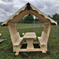 Foisor din lemn rustic