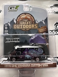 1:64 1978 GMC Vandura Custom Van The Great Outdoor Series 4