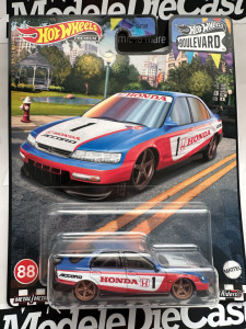 1:64 96 Honda Accord Boulevard Series