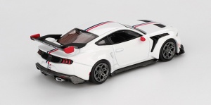 1:64 Ford Mustang GTD White Spirit of America - Img 2