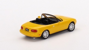 1:64 Mazda Miata MX-5 Sunburst Yellow - Img 2