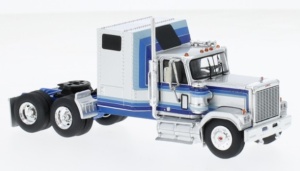 1:64 1980 GMC General Silver