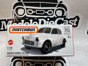 1:64 Morris Minor Saloon White Matchbox Powergrab