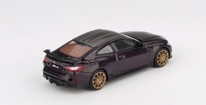1:64 BMW M4 M-Performance Daytona Violet - Img 2