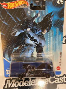 1:64 HW Tour Bus Pop Culture DC Batman