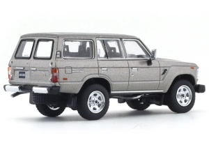1:64 1982 Toyota Land Cruiser 60 Grey - Img 2