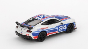 1:64 Ford Mustang Dark Horse #24 Ford Performance Racing School - Img 2