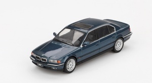 1:64 BMW 750IL Sorrento Blue Metallic