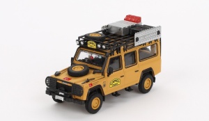 1:64 Land Rover Defender 110 1989 Camel Trophy Amazon Team Turkey - Img 1