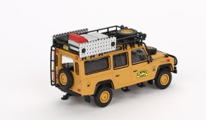 1:64 Land Rover Defender 110 1989 Camel Trophy Amazon Team Turkey - Img 2