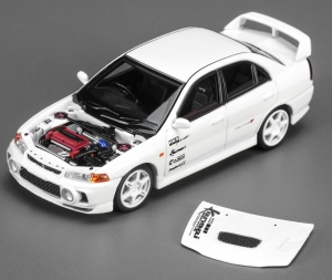 1:64 Mitsubishi Lancer Evolution IV GSR Kansai Livery White - Img 3