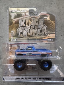 1:64 1982 GMC Sierra 2500 - Moonshiner! Kings Of Crunch