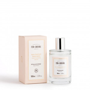 Apa corporala parfumata 100ml - Petale de Trandafir - Fer a Cheval