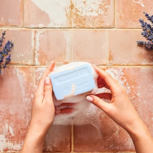 Sapun cu Unt de Shea Bio - Lacramioare 250g - Img 2