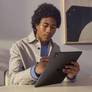 iPad Pro 13 WiFi 1TB Space Black (2024) - Img 7