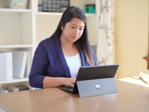 MS Surface Pro 8 13'' i5 512/8GB W10P BK - Img 10
