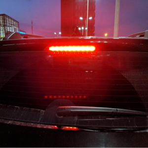 Lampa Suplimentara Stop-Frana pentru luneta cu 32 LED-uri, dimensiune 28 cm, tensiune 12V - Img 2