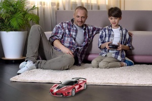 MASINA CU TELECOMANDA FERRARI FXX K EVO SCARA 1 LA 14 - Img 3