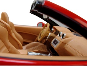 MASINA CU TELECOMANDA FERRARI CALIFORNIA SCARA 1 LA 12 - Img 3