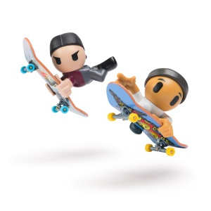 TECH DECH SK8 CREW PACHET 2 SETURI PLACA SI FIGURINA 9.6CM SAPCA NEAGRA SI CASCA NEAGRA - Img 3