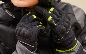 Manusi moto Seventy Degrees SD-C56 - dama, vara, degete tactile, negru/galben fluor - Img 2