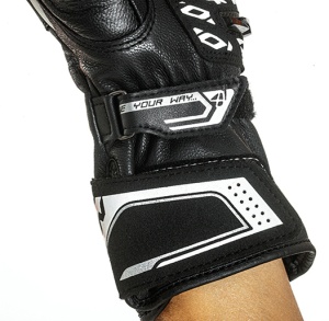 Manusi moto piele Ixon Thund LS - dama, vara, racing, degete tactile, negru/alb - Img 4