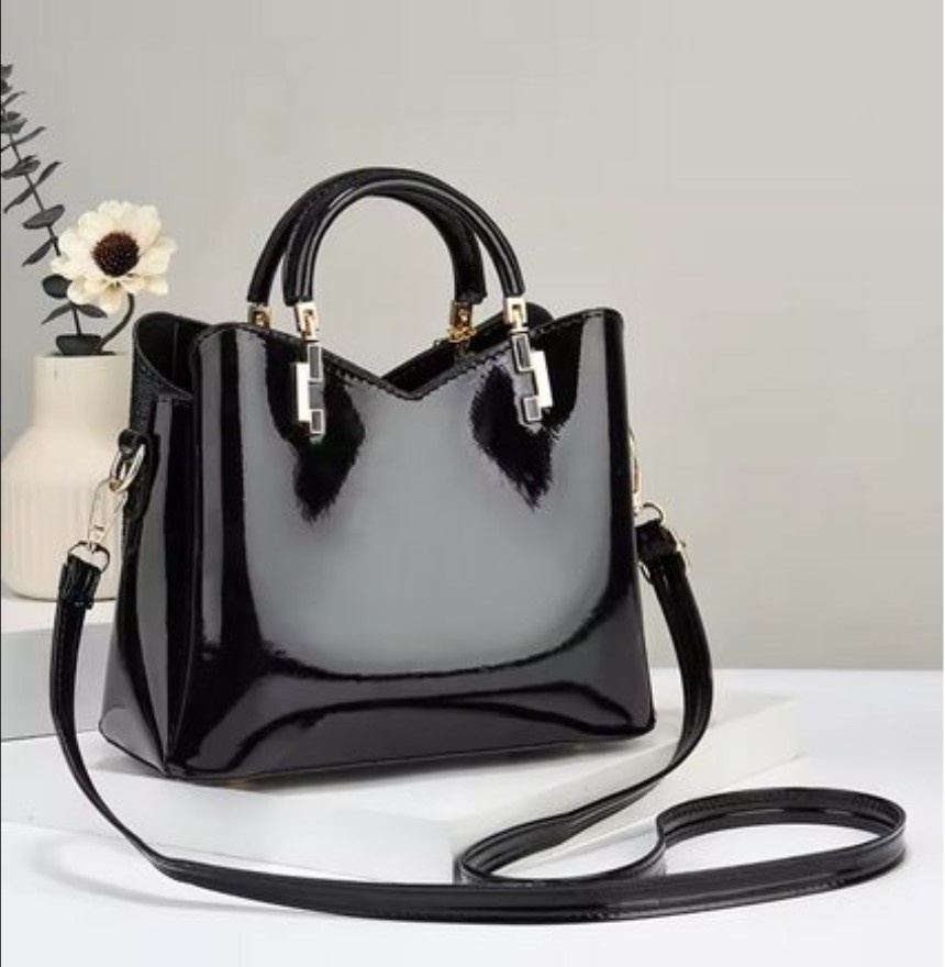Geanta / poseta neagra de dama Mondely - 2 | YEO