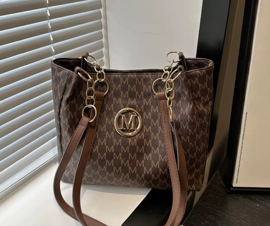 Geanta maro de dama, incapatoare, Margot