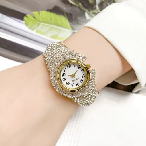 Ceas auriu de dama elegant, cu cristale - Img 3