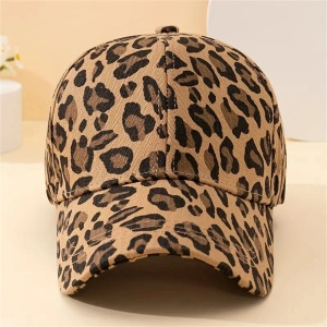 sapca animal print de dama