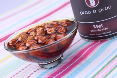 Mel com Avelas (300gr)