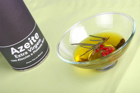 Azeite com alecrim e pimenta rosa (250ml)