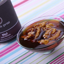 Mel com nozes (300gr)