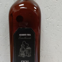 Aguardiente de vino Casal D'Ervededo Limitada y numerada Serie 1L 37,5%