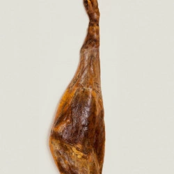 Presunto Inteiro com Osso 1 un = 8 -9 kg (aprox.)