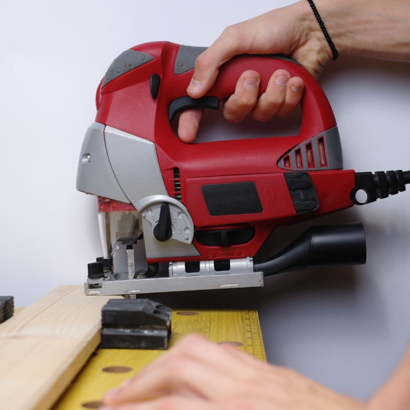 Top 5 Fierăstraie Profesionale pentru Tăieri Precise și Eficiente