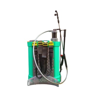 Pompa pentru Stropit Electrica pe Baterie CMP1670, 16L, 6 Bar, Acumulator 8Ah, Autonomie 9 Ore, Sistem 2 in 1 Electric si Manual, Lance Inox Extensibila 100cm, 5 Duze, Incarcator 12V, Regulator Presiune, Bretele Reglabile - Img 5