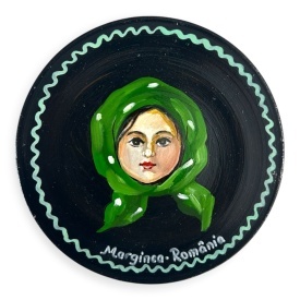 Farfurie decorativa traditionala pictata manual – chip de taranca, ceramica de Marginea, 17 cm