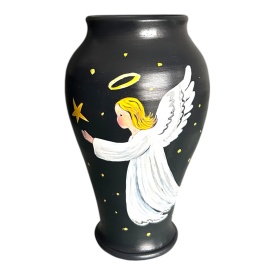 Vaza ceramica neagra pictata manual cu ingeras si stelute, 20 cm – decor de Craciun artizanal