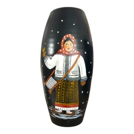 Vază ceramică pictată manual 30 cm – fata în haine tradiționale mergând la colindat, Marginea