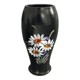 Vază ceramică neagră pictată manual cu buchet de flori – margarete și lavandă, 25 cm – Marginea, Bucovina