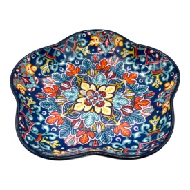 Platou din ceramica in forma de floare, pentru servirea mesei, aperitiv, desert, 20 cm