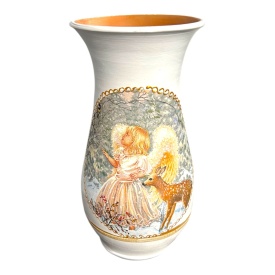 Vază ceramică albă 25 cm, decor de iarnă cu îngeraș și căprioară, lucrată manual la Marginea