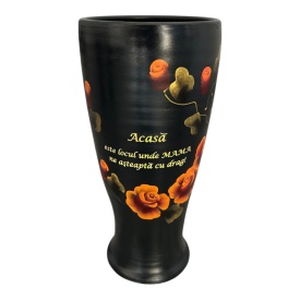 Vază decorativă 30 cm cu flori portocalii și text „Acasă este locul unde mama ne așteaptă cu drag” – ceramică pictată manual