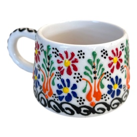 Cană din ceramică tradițională albă, lucrată manual, pictată manual – 6 x 7 cm