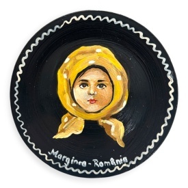 Farfurie decorativa traditionala pictata manual – chip de taranca, ceramica de Marginea, 17 cm - Img 3