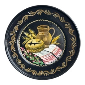 Farfurie decorativa de perete, ceramica neagra, pictata manual, model traditional, sistem de prindere inclus, decor rustic, 26 cm