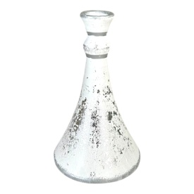 Sfesnic alb din ceramica, pentru lumanare, lucrat manual, patinat cu argintiu, foit de argint, 16cm