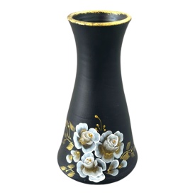 Vaza din ceramica neagra de marginea, 25 cm, pictata manual cu trandafiri albi – model evazat, autentica